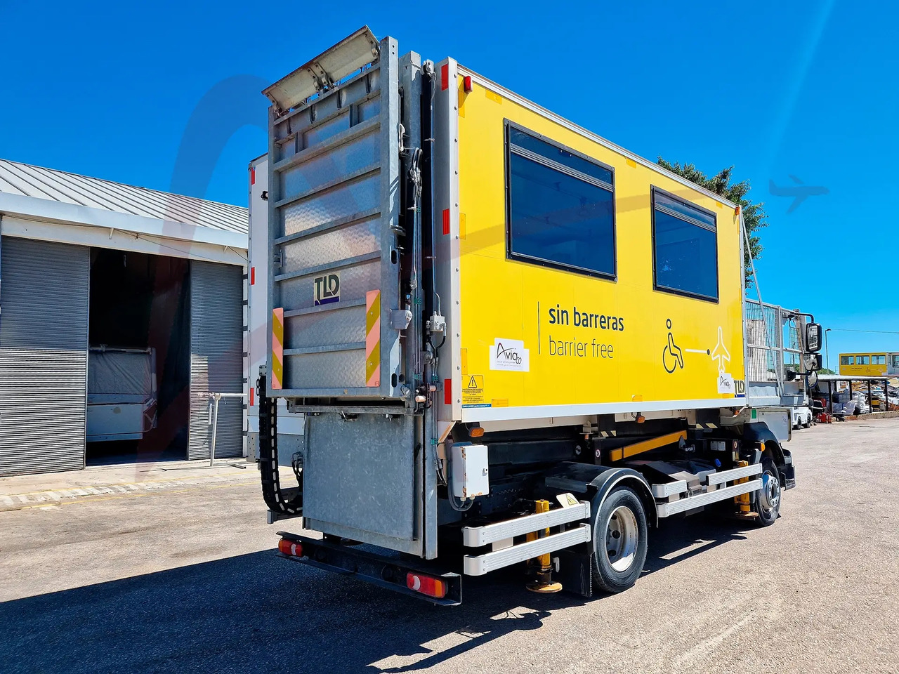 TLD CHTP PM-5.9 - Ambulift: 4 kép. TLD CHTP PM-5.9 - Ambulift: 4 kép.