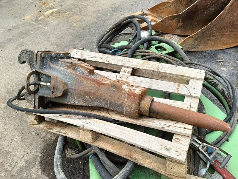 Atlas-Copco HS35U 248 kg hamer breker brokk husqvarna 8 cm - Hidraulikus törőfej - Építőipari gépek: 4 kép. Atlas-Copco HS35U 248 kg hamer breker brokk husqvarna 8 cm - Hidraulikus törőfej - Építőipari gépek: 4 kép.