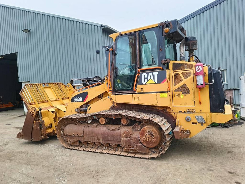 Cat 963 D crawler loader tracked rupslader raupen 20 t - Lánctalpas homlokrakodó: 1 kép. Cat 963 D crawler loader tracked rupslader raupen 20 t - Lánctalpas homlokrakodó: 1 kép.