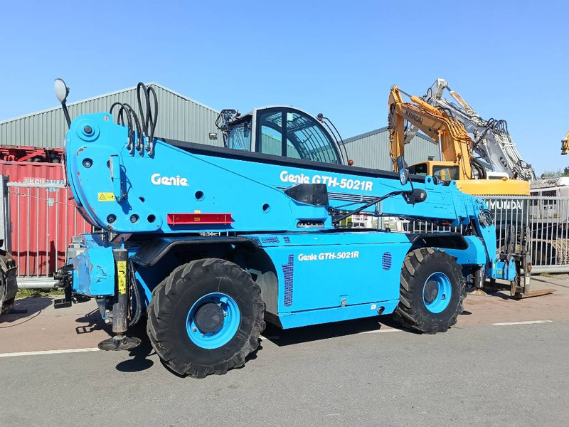 Genie GTH 5021 R roterende verreiker telescopic lade 21m - Teleszkópos rakodó: 1 kép. Genie GTH 5021 R roterende verreiker telescopic lade 21m - Teleszkópos rakodó: 1 kép.