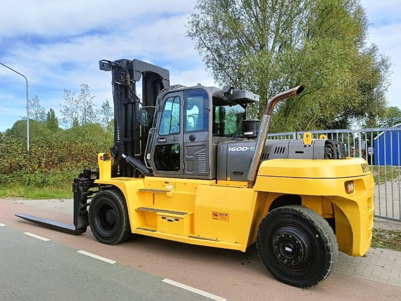 Hyundai 160 D-9 heftruck forklift stapler 16 ton CE - Dízel targonca: 5 kép. Hyundai 160 D-9 heftruck forklift stapler 16 ton CE - Dízel targonca: 5 kép.