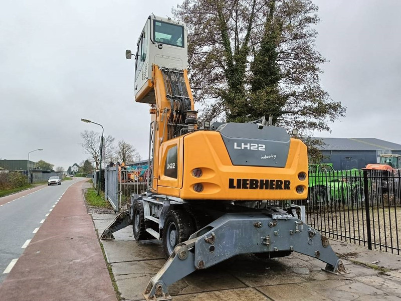 Liebherr LH 22 M overslagkraan wastehandler umslagbagger - Hulladék kotró: 5 kép. Liebherr LH 22 M overslagkraan wastehandler umslagbagger - Hulladék kotró: 5 kép.