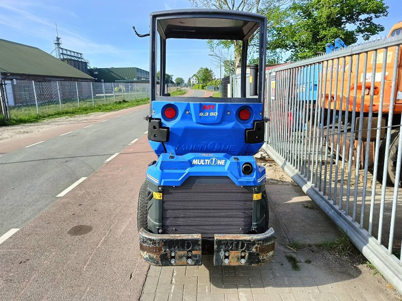MultiOne 6.3 SD minishovel loader lader 4x4 uitschuifmast - Gumikerekes homlokrakodó: 5 kép. MultiOne 6.3 SD minishovel loader lader 4x4 uitschuifmast - Gumikerekes homlokrakodó: 5 kép.