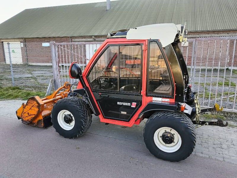 Reform Metrac H7S maaier mower 4x4x4 front hef pto CE - Traktor: 3 kép. Reform Metrac H7S maaier mower 4x4x4 front hef pto CE - Traktor: 3 kép.