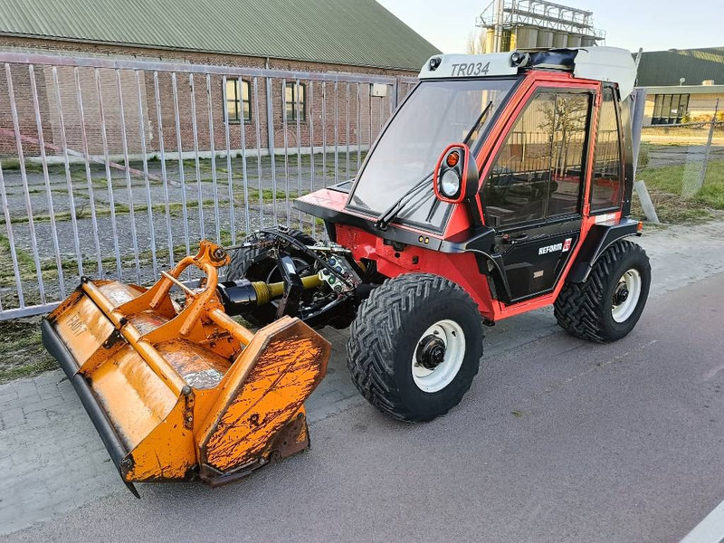 Reform Metrac H7S maaier mower 4x4x4 front hef pto CE - Traktor: 1 kép. Reform Metrac H7S maaier mower 4x4x4 front hef pto CE - Traktor: 1 kép.