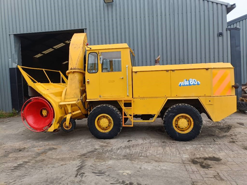 Rolba R1000 sneeuwschuiver snow blaster schnee - Hóeltakarító gép: 4 kép. Rolba R1000 sneeuwschuiver snow blaster schnee - Hóeltakarító gép: 4 kép.