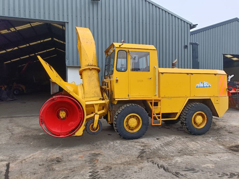Rolba R1000 sneeuwschuiver snow blaster schnee - Hóeltakarító gép: 1 kép. Rolba R1000 sneeuwschuiver snow blaster schnee - Hóeltakarító gép: 1 kép.