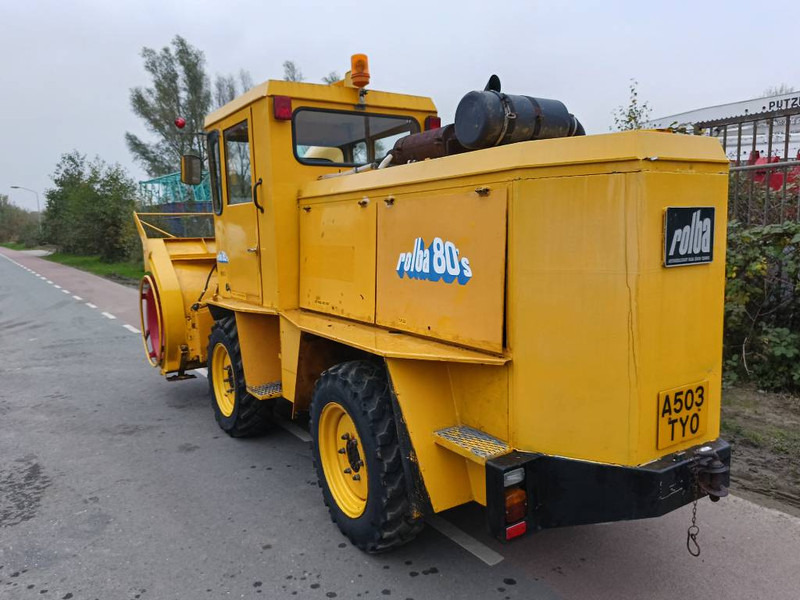 Rolba R400f sneeuwschuiver snow blaster schnee - Hóeltakarító gép: 4 kép. Rolba R400f sneeuwschuiver snow blaster schnee - Hóeltakarító gép: 4 kép.