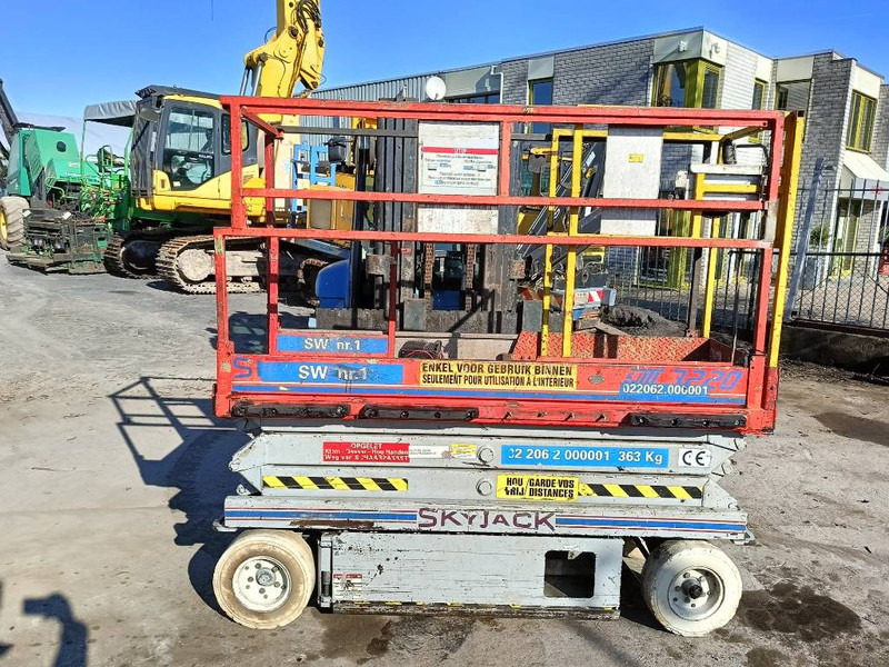 Skyjack SJ III 3220 6,1 m hoogwerker hi lift schaarlift - Ollós emelő: 2 kép. Skyjack SJ III 3220 6,1 m hoogwerker hi lift schaarlift - Ollós emelő: 2 kép.