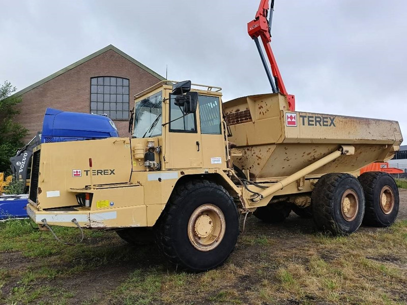 Csuklós dömper Terex TA 30 dumper kupper knik truck 27 ton CE airco: 10 kép. Csuklós dömper Terex TA 30 dumper kupper knik truck 27 ton CE airco: 10 kép.