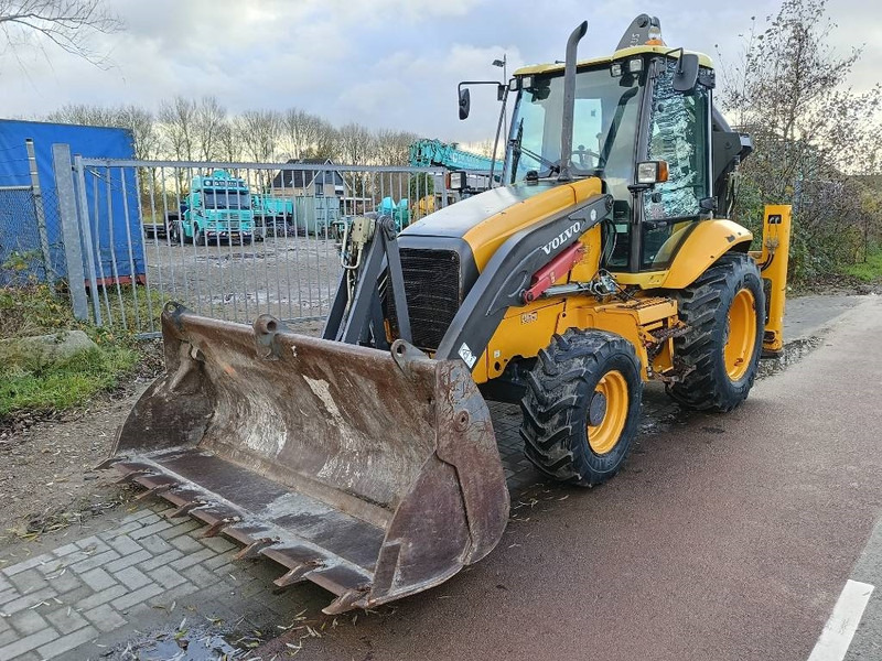 Volvo BL 61 + graaflaad combinatie backhoe loader lader - Kotrórakodó: 3 kép. Volvo BL 61 + graaflaad combinatie backhoe loader lader - Kotrórakodó: 3 kép.