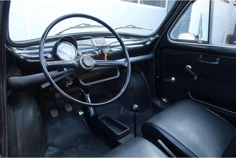 Fiat 500 R NL AUTO/ OPEN DAK/ APK VRIJ/ OLDTIMER/ - Hatchback: 2 kép. Fiat 500 R NL AUTO/ OPEN DAK/ APK VRIJ/ OLDTIMER/ - Hatchback: 2 kép.