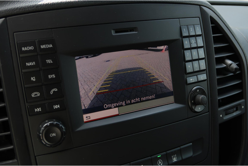 Mercedes-Benz Vito 119 CDI 4X4 AUT/ 4Matic/ CAMERA/ LED/ CLIMA/ CRUISE - Kis furgon: 4 kép. Mercedes-Benz Vito 119 CDI 4X4 AUT/ 4Matic/ CAMERA/ LED/ CLIMA/ CRUISE - Kis furgon: 4 kép.