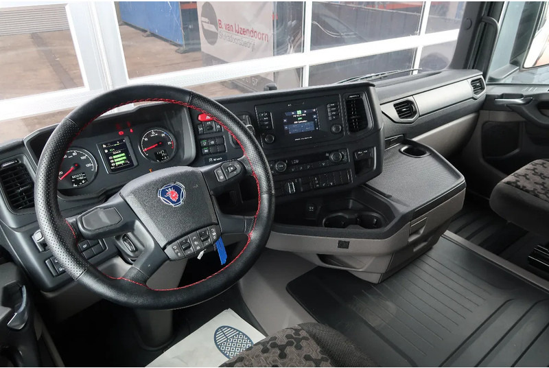 Scania R410 NGS LNG/ RETARDER/ ACC/ 2X TANK/ DIFF LOCK - Nyergesvontató: 2 kép. Scania R410 NGS LNG/ RETARDER/ ACC/ 2X TANK/ DIFF LOCK - Nyergesvontató: 2 kép.