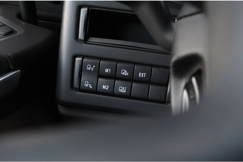 Scania R410 NGS LNG/ RETARDER/ ACC/ 2X TANK/ DIFF LOCK - Nyergesvontató: 5 kép. Scania R410 NGS LNG/ RETARDER/ ACC/ 2X TANK/ DIFF LOCK - Nyergesvontató: 5 kép.