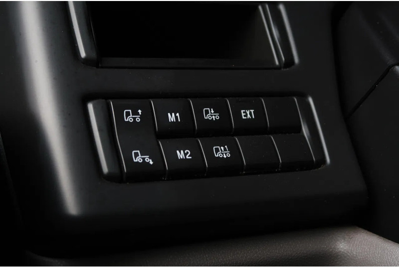 Scania R410 NGS LNG/ RETARDER/ ACC/ DIFF LOCK/ ETC - Nyergesvontató: 5 kép. Scania R410 NGS LNG/ RETARDER/ ACC/ DIFF LOCK/ ETC - Nyergesvontató: 5 kép.