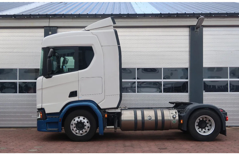 Scania R410 NGS LNG/ RETARDER/ ACC/ DIFF LOCK/ ETC - Nyergesvontató: 3 kép. Scania R410 NGS LNG/ RETARDER/ ACC/ DIFF LOCK/ ETC - Nyergesvontató: 3 kép.