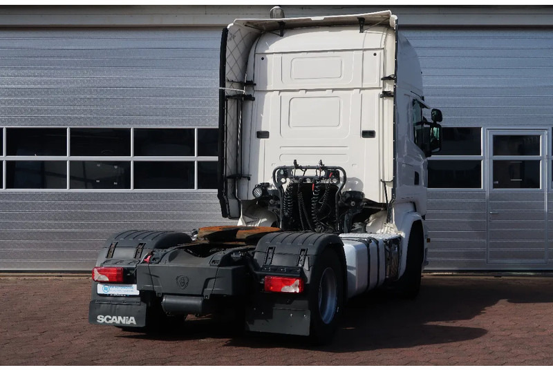 Scania R450 RETARDER/ 2X TANK/ DIFF LOCK - Nyergesvontató: 4 kép. Scania R450 RETARDER/ 2X TANK/ DIFF LOCK - Nyergesvontató: 4 kép.