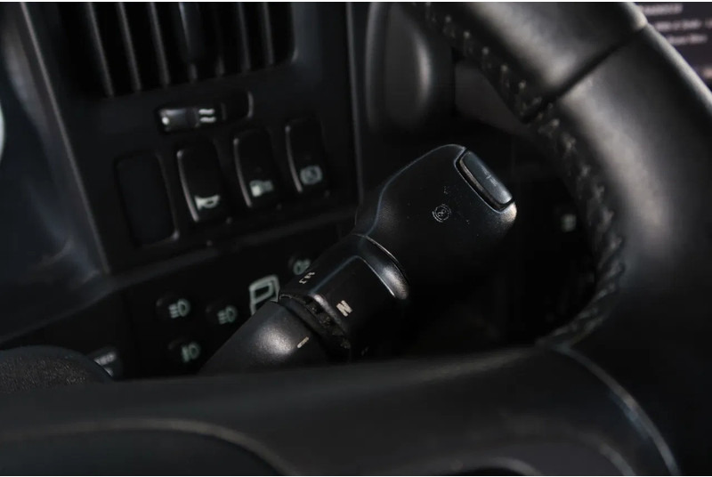Scania R520 V8 RETARDER/ DIFF LOCK/ PARK AIRCO/ 2X TANK - Nyergesvontató: 4 kép. Scania R520 V8 RETARDER/ DIFF LOCK/ PARK AIRCO/ 2X TANK - Nyergesvontató: 4 kép.