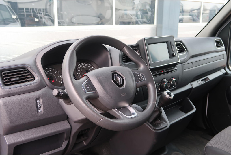 Renault Master T35 2.3 dCi 180 L3H2 Energy LED/ CRUISE/ AIRCO/ IMPERIAAL/ TREKHAAK - Furgon: 2 kép. Renault Master T35 2.3 dCi 180 L3H2 Energy LED/ CRUISE/ AIRCO/ IMPERIAAL/ TREKHAAK - Furgon: 2 kép.