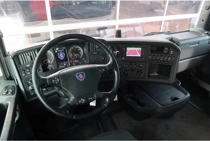 Scania R450 6X2/ HOOKLIFT 20T/ RETARDER/ LIFT/ - Teherautó - kábelrendszer: 2 kép. Scania R450 6X2/ HOOKLIFT 20T/ RETARDER/ LIFT/ - Teherautó - kábelrendszer: 2 kép.