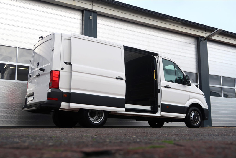 Volkswagen Crafter 50 2.0 TDI DL L3H2 3.5 T/ LED/ CAMERA/ NAVI/ CRUISE/ CLIMA/ DUBBEL LUCHT - Furgon: 4 kép. Volkswagen Crafter 50 2.0 TDI DL L3H2 3.5 T/ LED/ CAMERA/ NAVI/ CRUISE/ CLIMA/ DUBBEL LUCHT - Furgon: 4 kép.
