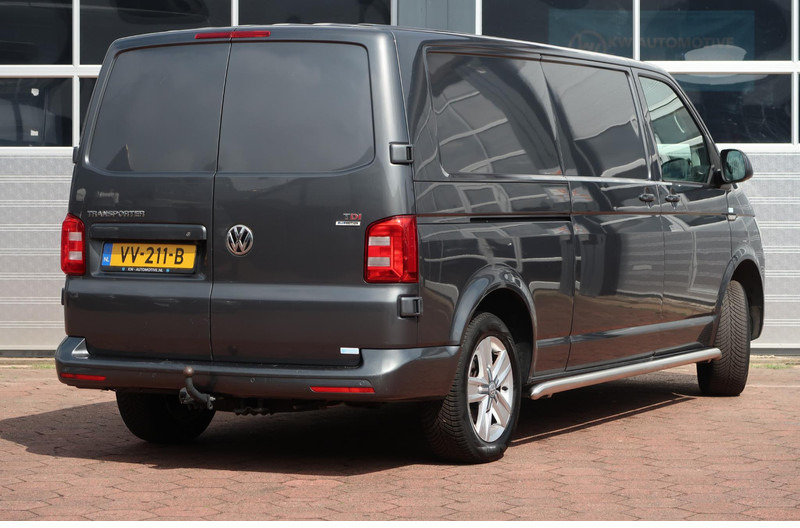 Volkswagen Transporter 2.0 TDI L2H1 Highline AUT/ NAVI/ CAMERA/ CRUISE/ AIRCO/ LEDER/ TREKHAAK - Kis furgon: 4 kép. Volkswagen Transporter 2.0 TDI L2H1 Highline AUT/ NAVI/ CAMERA/ CRUISE/ AIRCO/ LEDER/ TREKHAAK - Kis furgon: 4 kép.