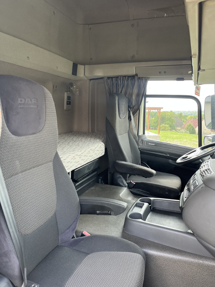 Daf Cf 460 4x2 standard automatic - Nyergesvontató: 4 kép. Daf Cf 460 4x2 standard automatic - Nyergesvontató: 4 kép.