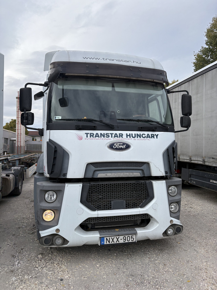 FORD 18.480 EURO6 automatic 4x2 300.000km 2unite - Nyergesvontató: 2 kép. FORD 18.480 EURO6 automatic 4x2 300.000km 2unite - Nyergesvontató: 2 kép.