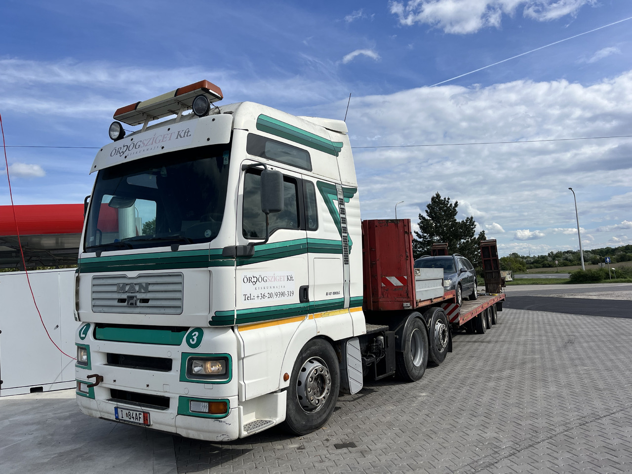 Man Tga 460 6x2 - Nyergesvontató: 3 kép. Man Tga 460 6x2 - Nyergesvontató: 3 kép.