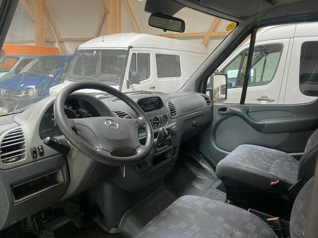 MERCEDES-BENZ Sprinter 313 CDI Doka 4x4 Allrad 1.Hand... - Ponyvás kisteherautó, Duplakabinos kisteherautó: 3 kép. MERCEDES-BENZ Sprinter 313 CDI Doka 4x4 Allrad 1.Hand... - Ponyvás kisteherautó, Duplakabinos kisteherautó: 3 kép.