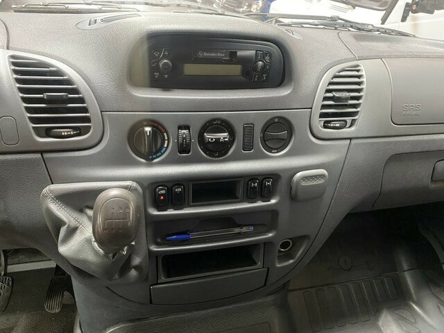 MERCEDES-BENZ Sprinter 313 CDI Doka 4x4 Allrad 1.Hand... - Ponyvás kisteherautó, Duplakabinos kisteherautó: 4 kép. MERCEDES-BENZ Sprinter 313 CDI Doka 4x4 Allrad 1.Hand... - Ponyvás kisteherautó, Duplakabinos kisteherautó: 4 kép.