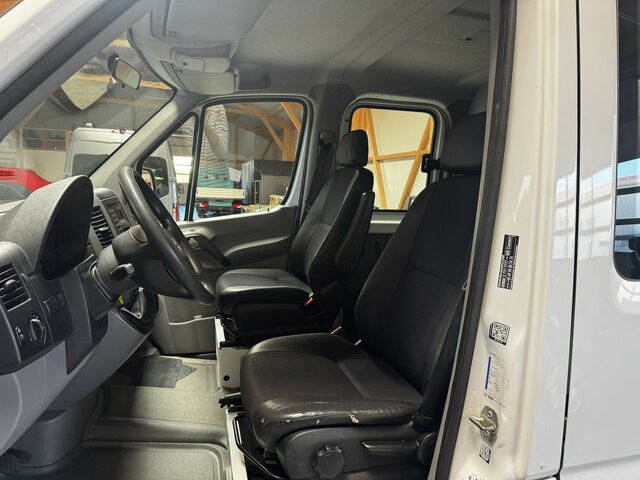 MERCEDES-BENZ Sprinter 316 CDI Doka 4x4 Allrad Plane - Ponyvás kisteherautó, Duplakabinos kisteherautó: 4 kép. MERCEDES-BENZ Sprinter 316 CDI Doka 4x4 Allrad Plane - Ponyvás kisteherautó, Duplakabinos kisteherautó: 4 kép.