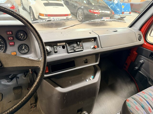 MERCEDES-BENZ T1 310 Bremer Doka perfekt!... - Dobozos kisteherautó, Többcélú/ Speciális jármű: 5 kép. MERCEDES-BENZ T1 310 Bremer Doka perfekt!... - Dobozos kisteherautó, Többcélú/ Speciális jármű: 5 kép.