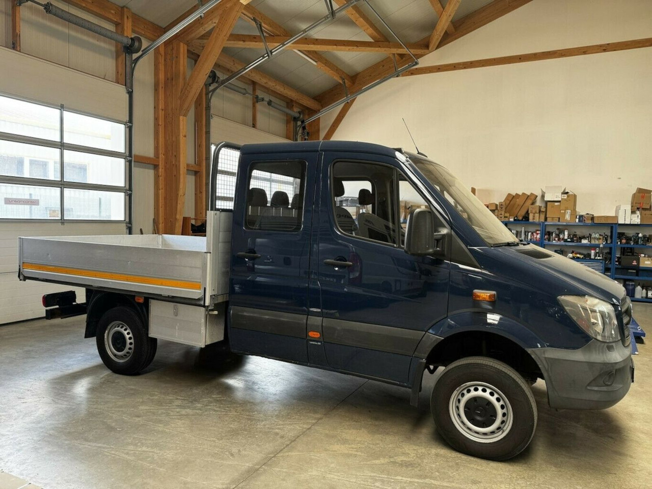 Platós kisteherautó, Duplakabinos kisteherautó Mercedes-Benz Sprinter 313 CDI Doka 4x4 Autom. AHK 3.5t: 6 kép.