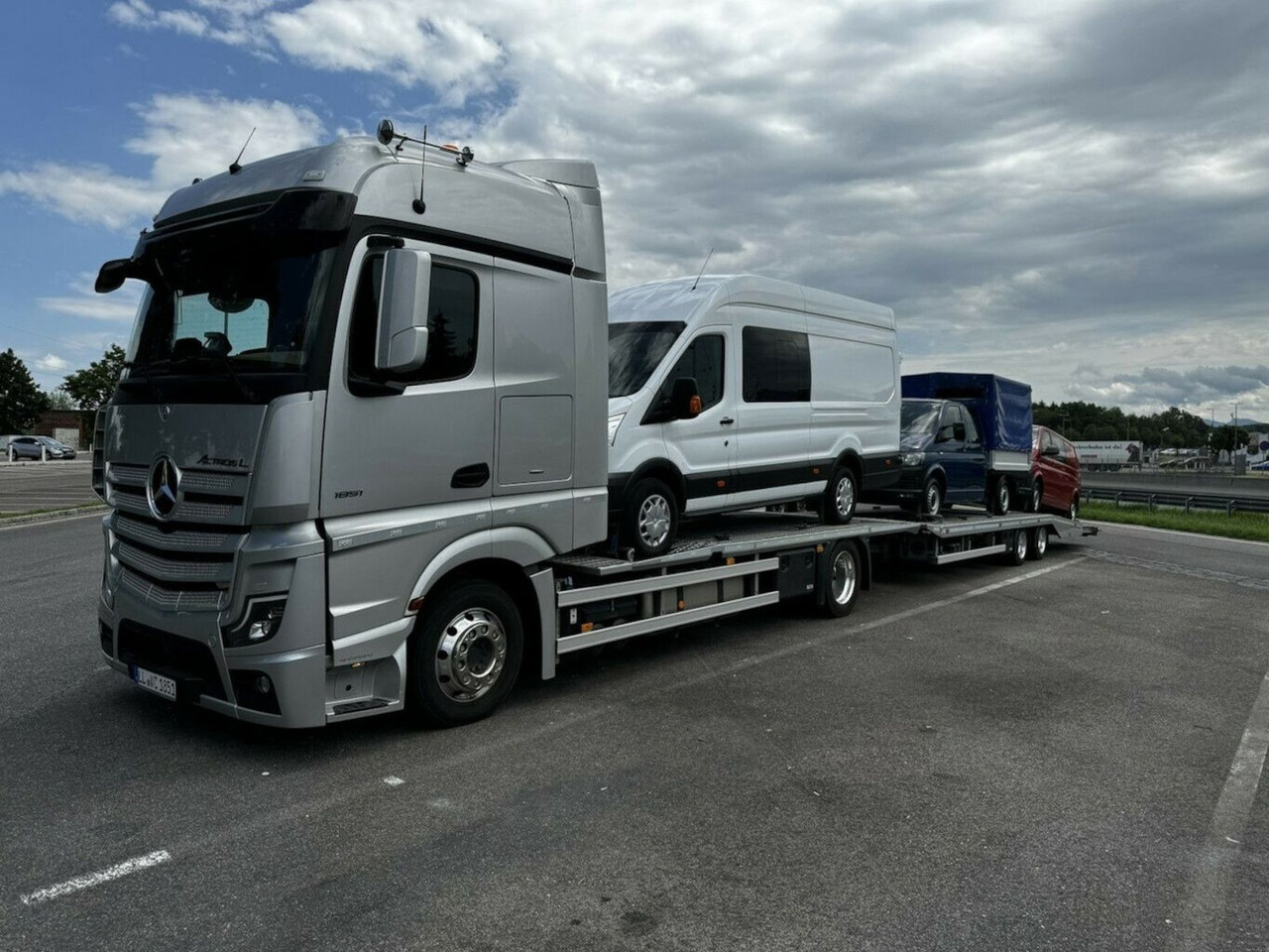 Platós kisteherautó, Duplakabinos kisteherautó Mercedes-Benz Sprinter 313 CDI Doka 4x4 Autom. AHK 3.5t: 28 kép.