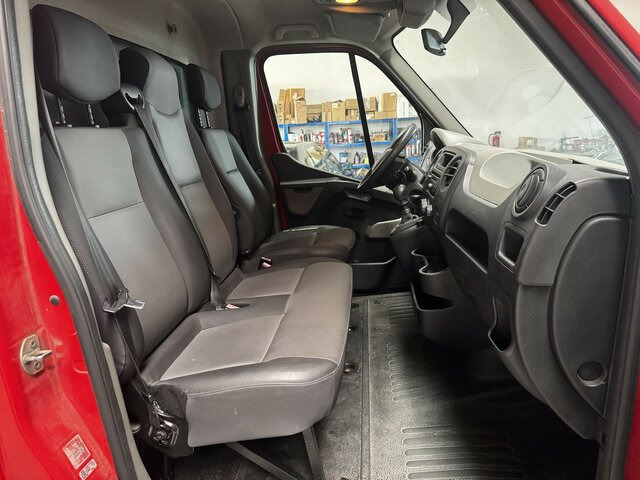 OPEL Movano Master 2.3 HDI L2 Pritsche Plane - Ponyvás kisteherautó: 3 kép. OPEL Movano Master 2.3 HDI L2 Pritsche Plane - Ponyvás kisteherautó: 3 kép.