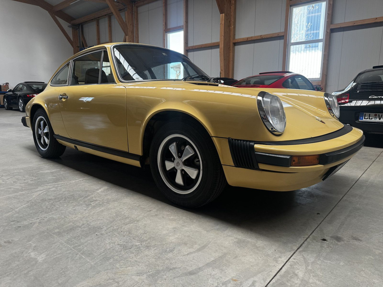 Porsche 911 S 2.7 - Kupé: 5 kép. Porsche 911 S 2.7 - Kupé: 5 kép.