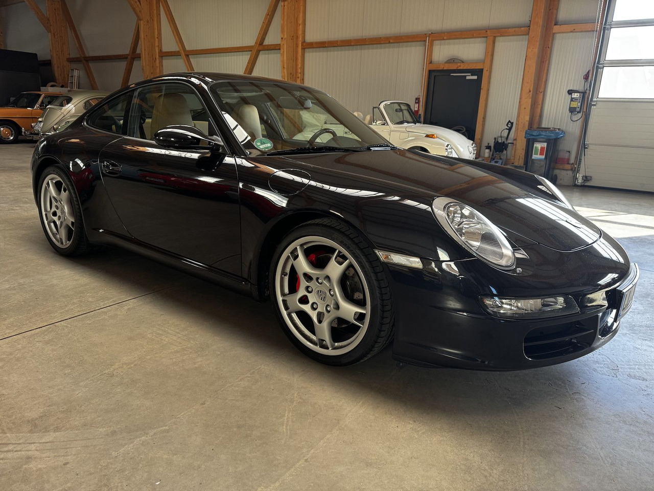 Porsche 997 Carrera S Porsche Scheckheft - Kupé: 1 kép. Porsche 997 Carrera S Porsche Scheckheft - Kupé: 1 kép.