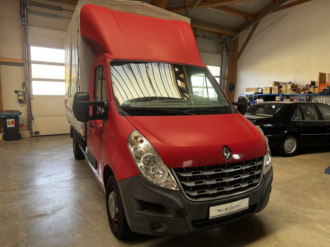 Renault Master 2.3 HDI L2 Pritsche Plane - Ponyvás kisteherautó: 3 kép. Renault Master 2.3 HDI L2 Pritsche Plane - Ponyvás kisteherautó: 3 kép.