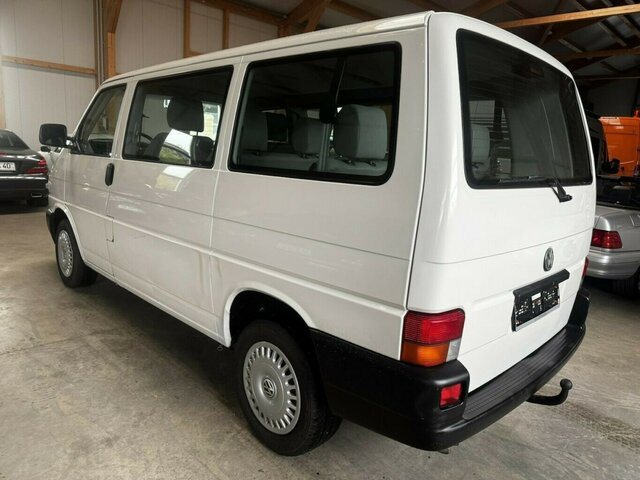VW T4 Caravelle 2.5 TDI Syncro Sperre 1. Hand!... - Minibusz, Kisbusz: 2 kép. VW T4 Caravelle 2.5 TDI Syncro Sperre 1. Hand!... - Minibusz, Kisbusz: 2 kép.