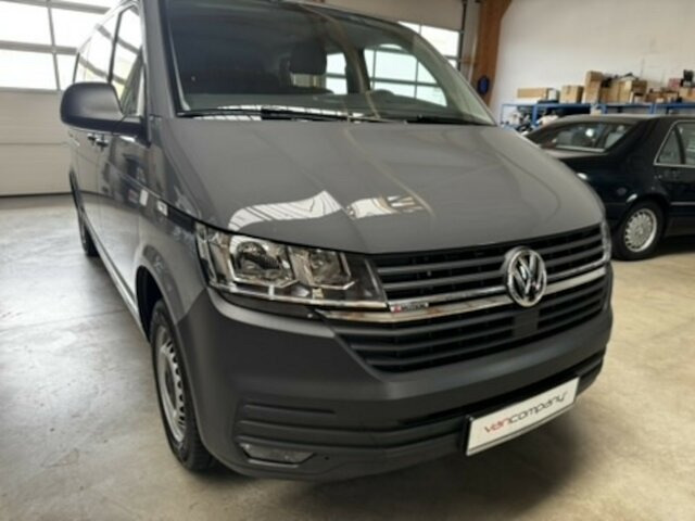 VW T6.1 lang 5-Sitzer 2.0 TDI 4Motion LKW - Kis furgon: 2 kép. VW T6.1 lang 5-Sitzer 2.0 TDI 4Motion LKW - Kis furgon: 2 kép.