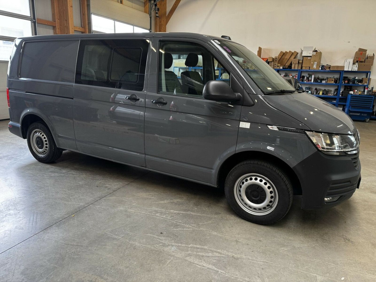 Volkswagen T6.1 lang 5-Sitzer 2.0 TDI 4Motion LKW - Kis furgon: 5 kép. Volkswagen T6.1 lang 5-Sitzer 2.0 TDI 4Motion LKW - Kis furgon: 5 kép.