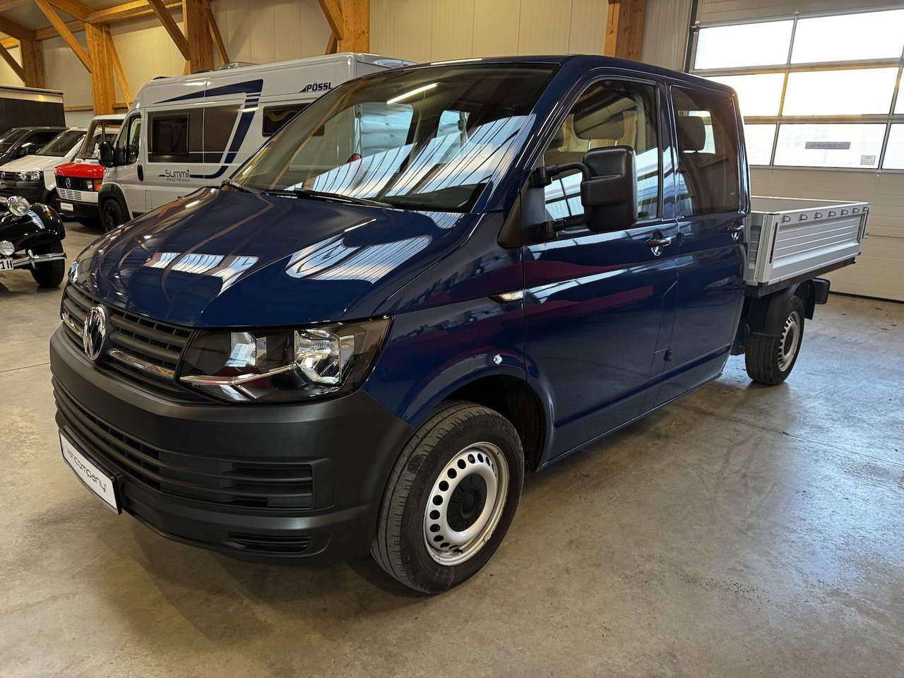 Volkswagen T6 Doka Pritsche 2.0 TDI 4Motion 4x4 indienblau - Platós kisteherautó: 1 kép. Volkswagen T6 Doka Pritsche 2.0 TDI 4Motion 4x4 indienblau - Platós kisteherautó: 1 kép.