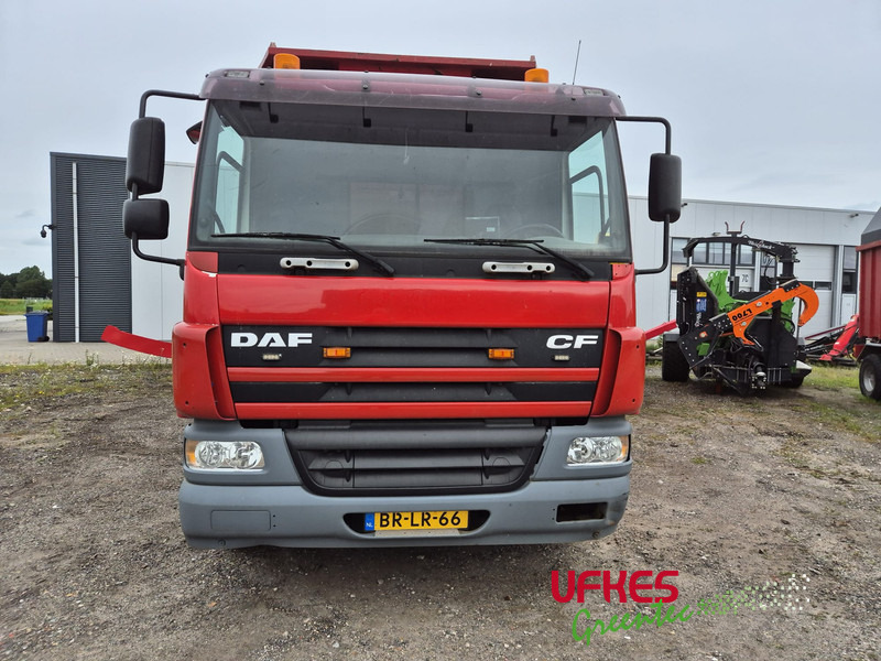 DAF CF 75 - Platós kisteherautó: 4 kép. DAF CF 75 - Platós kisteherautó: 4 kép.