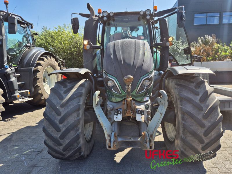 Valtra T 194 Direct TwinTrac - Traktor: 3 kép. Valtra T 194 Direct TwinTrac - Traktor: 3 kép.