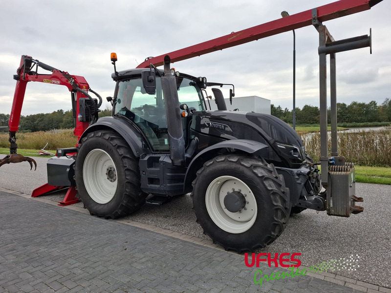 Valtra T 234 Direct TwinTrac - Traktor: 4 kép. Valtra T 234 Direct TwinTrac - Traktor: 4 kép.