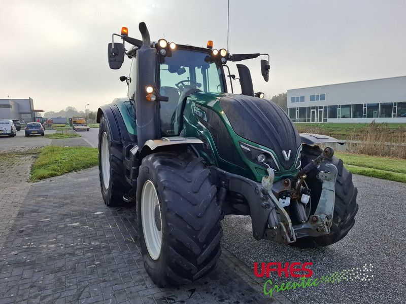 Valtra T194 D TwinTrack - Traktor: 3 kép. Valtra T194 D TwinTrack - Traktor: 3 kép.