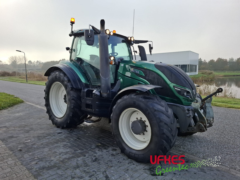 Valtra T194 D TwinTrack - Traktor: 1 kép. Valtra T194 D TwinTrack - Traktor: 1 kép.