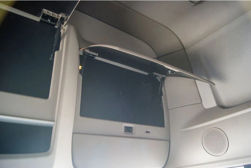 Nyergesvontató DAF XF 530 SSC 2x Tanks | Leasing from €1401/month: 14 kép.